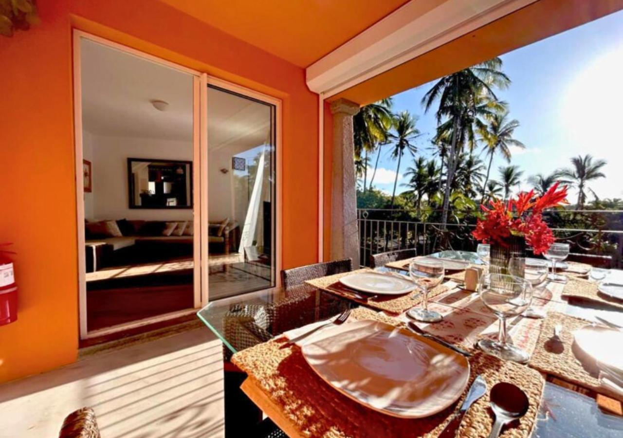 Scenic Riverfront 2 Bedroom Villa In Port Chambly Baie-du-Tombeau ภายนอก รูปภาพ
